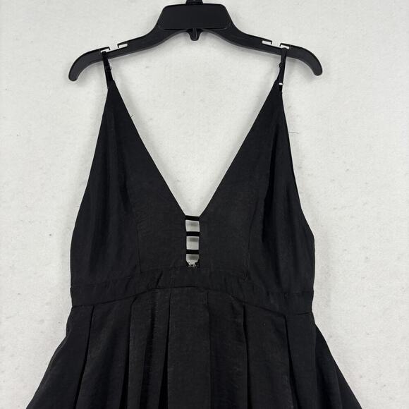 Free People Gabby Party All Night Dress Size 2 Black Fit and Flare Mini LBD - Picture 4 of 13